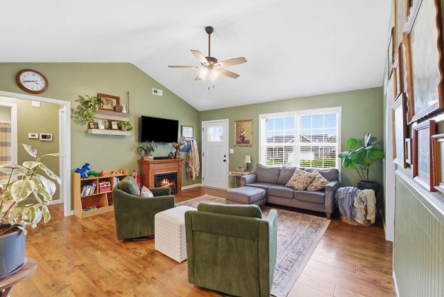 1046 Rainbow Way, Lawrenceburg, KY 40342