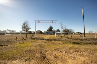706 County Road 2295, Telephone, TX 75488