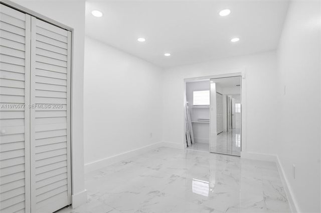 5521 SW 104th Ave, Miami, FL 33165