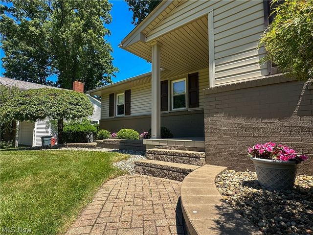 429 Bonnie Brae Avenue, Niles, OH 44446
