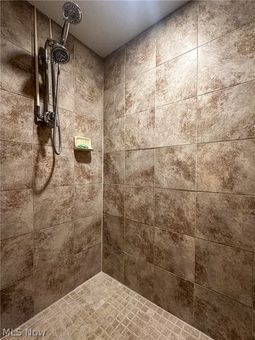 429 Bonnie Brae Avenue, Niles, OH 44446