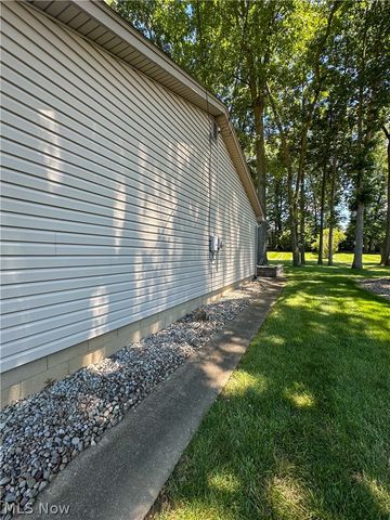 429 Bonnie Brae Avenue, Niles, OH 44446