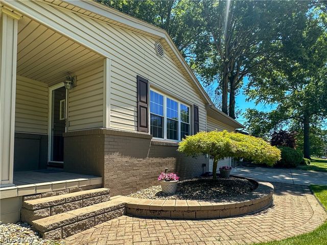 429 Bonnie Brae Avenue, Niles, OH 44446