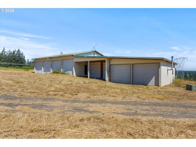 19670 S FISCHERS MILL Rd, Oregon City, OR 97045