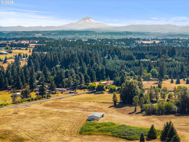 19670 S FISCHERS MILL Rd, Oregon City, OR 97045