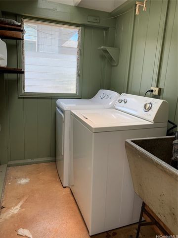 1179 Ala Hinano Place, Honolulu, HI 96818