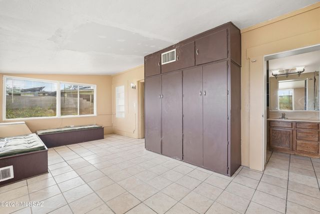 1214 E Alta Vista Street, Tucson, AZ 85719