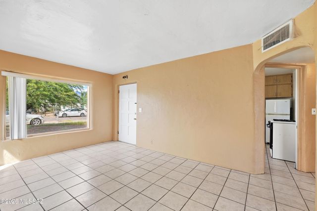 1214 E Alta Vista Street, Tucson, AZ 85719
