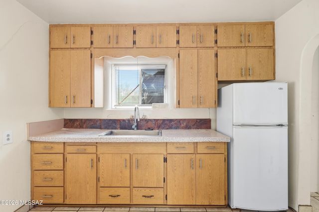 1214 E Alta Vista Street, Tucson, AZ 85719