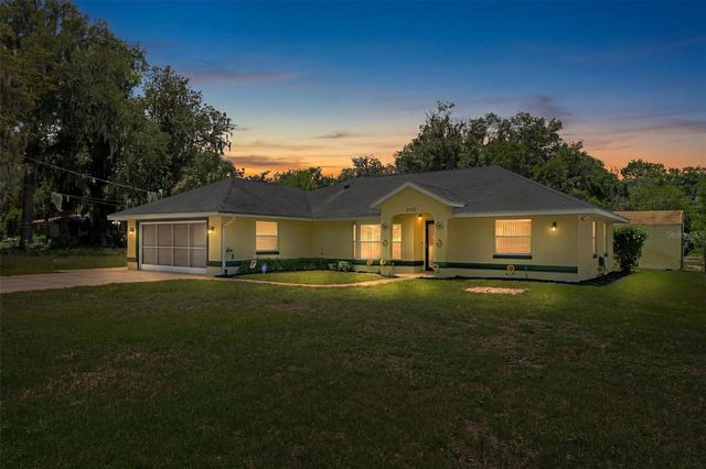 2472 CR 447, Lake Panasoffkee, FL 33538