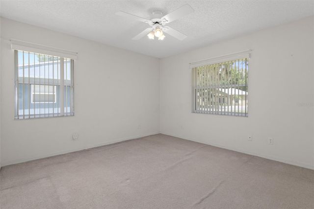 2472 CR 447, Lake Panasoffkee, FL 33538
