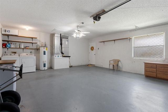 2472 CR 447, Lake Panasoffkee, FL 33538