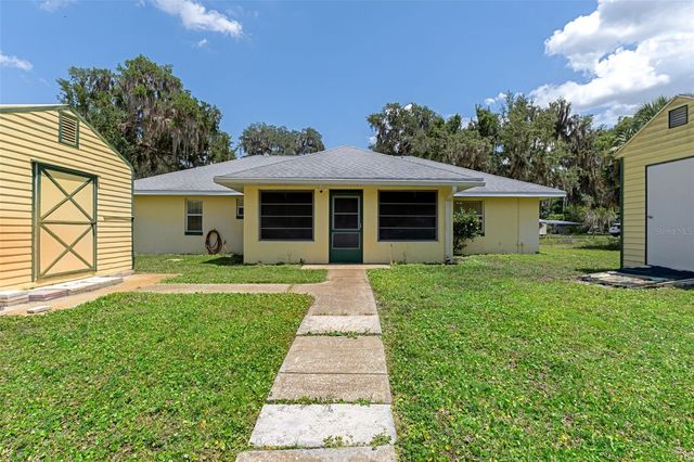 2472 CR 447, Lake Panasoffkee, FL 33538