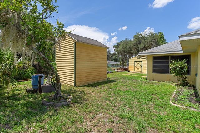 2472 CR 447, Lake Panasoffkee, FL 33538