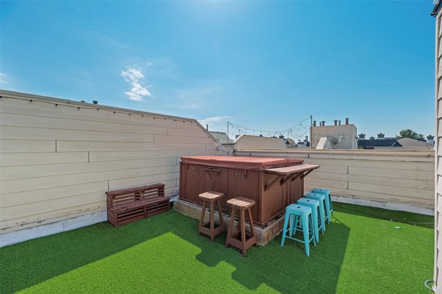 2411 N Hall Street, Dallas, TX 75204