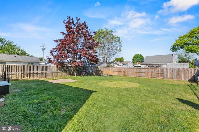 182 LAKE RD, Pasadena, MD 21122