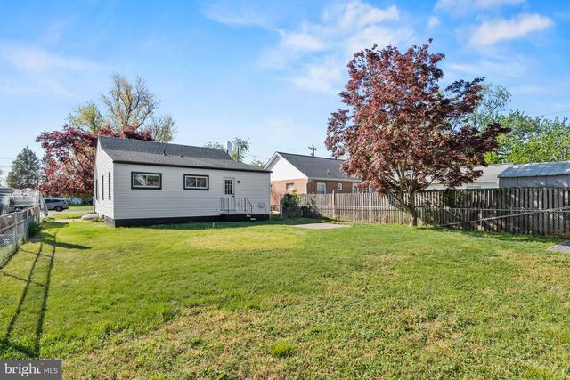 182 LAKE RD, Pasadena, MD 21122