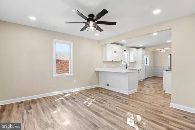 182 LAKE RD, Pasadena, MD 21122
