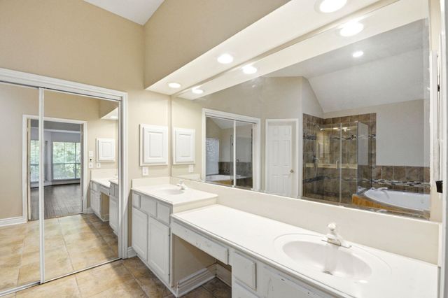 4307 Lakeshore Forest Drive, Missouri City, TX 77459