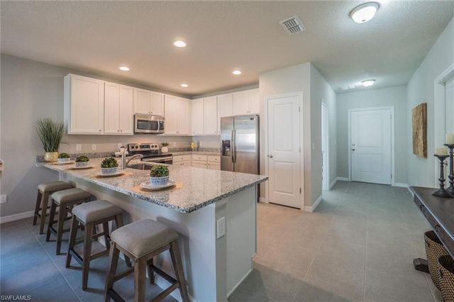 1913 NE JUANITA PL, Cape Coral, FL 33993