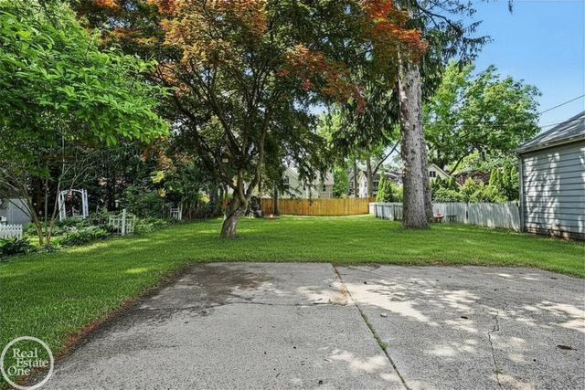 149 Pleasant Street, Romeo, MI 48065