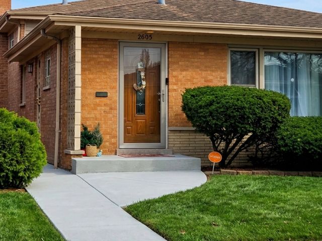 2605 W 83rd Place, Chicago, IL 60652