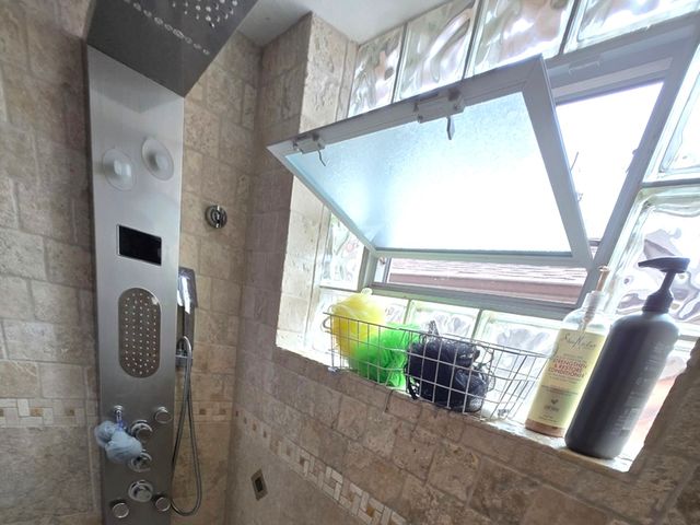 2605 W 83rd Place, Chicago, IL 60652