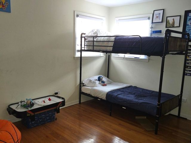 2605 W 83rd Place, Chicago, IL 60652