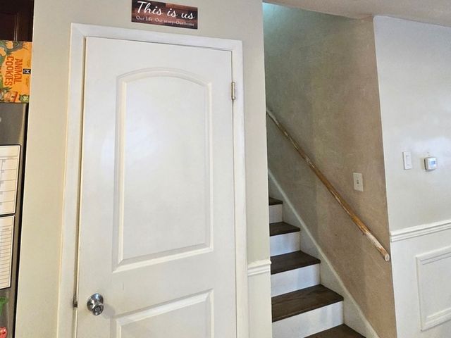 2605 W 83rd Place, Chicago, IL 60652