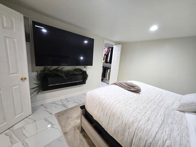 2605 W 83rd Place, Chicago, IL 60652