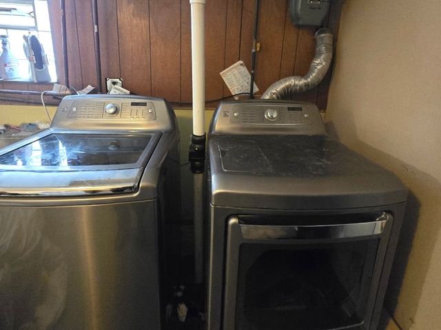 2605 W 83rd Place, Chicago, IL 60652