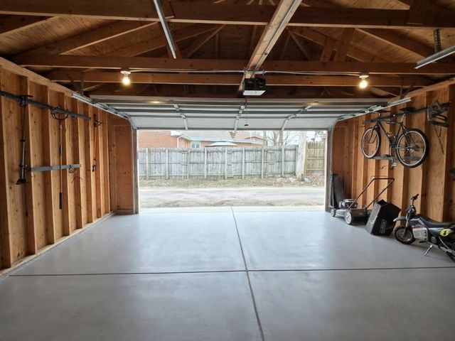 2605 W 83rd Place, Chicago, IL 60652