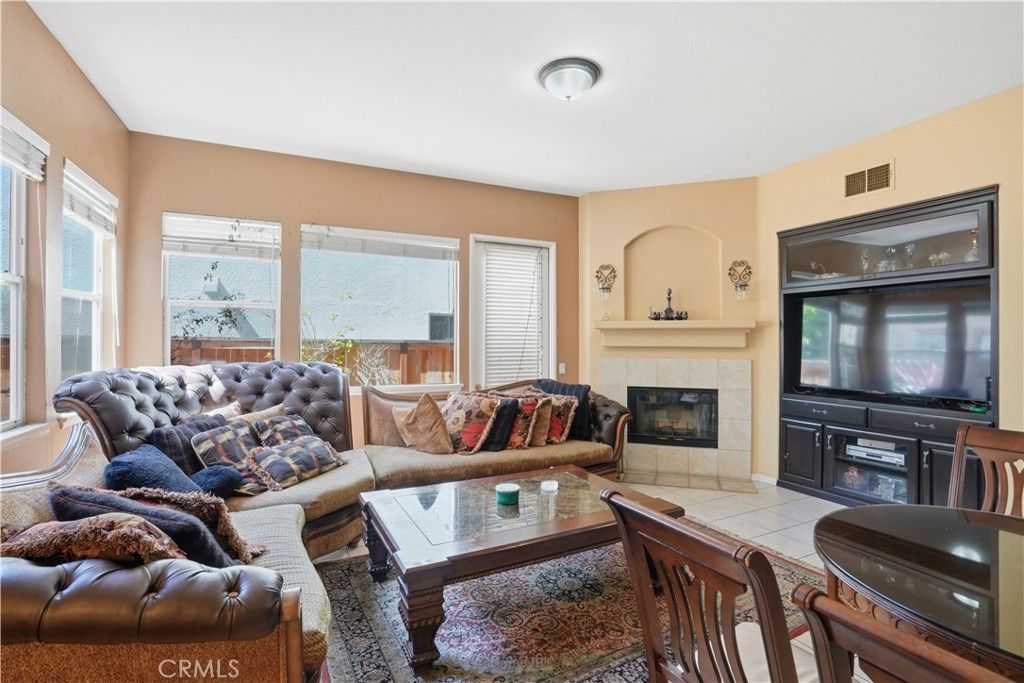Image 13 of property listing at 11334 W San Raphael Driveway, San Diego, CA 92130