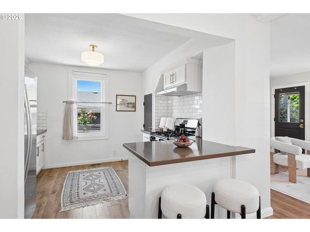 6335 N DETROIT Ave, Portland, OR 97217