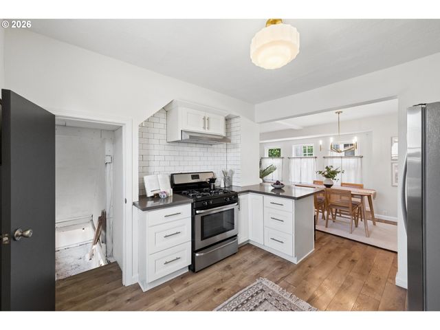 6335 N DETROIT Ave, Portland, OR 97217