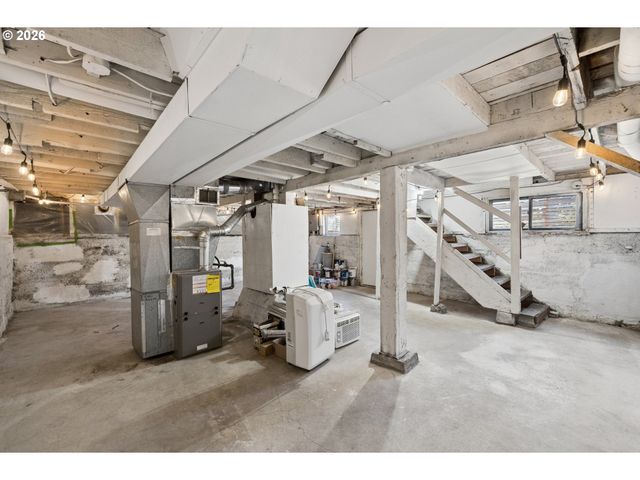 6335 N DETROIT Ave, Portland, OR 97217