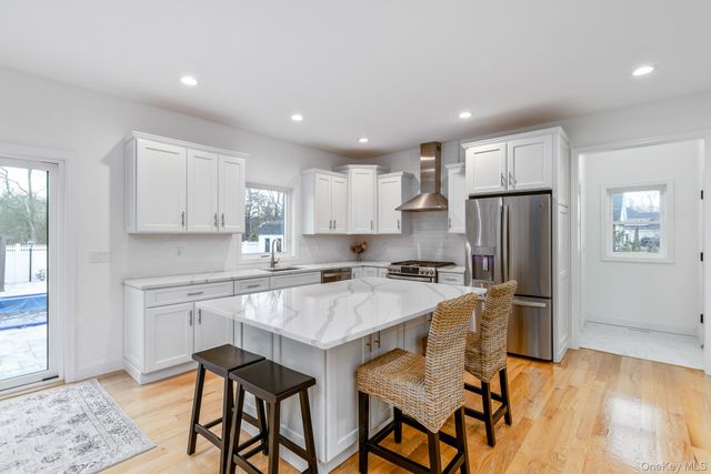 15 Shaw Lane, East Moriches, NY 11940