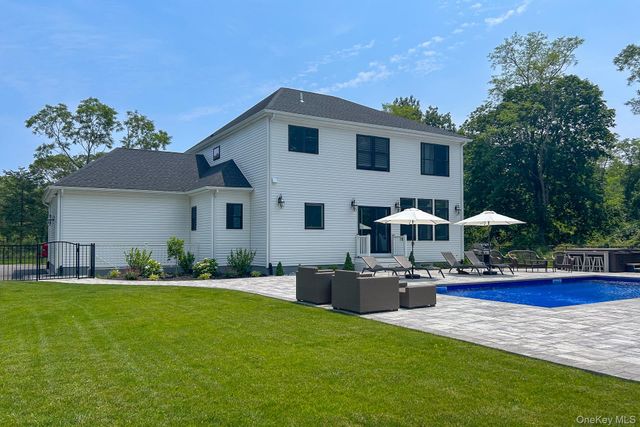 15 Shaw Lane, East Moriches, NY 11940