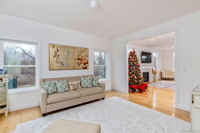 15 Shaw Lane, East Moriches, NY 11940