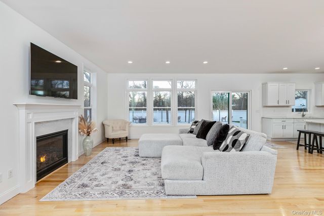 15 Shaw Lane, East Moriches, NY 11940