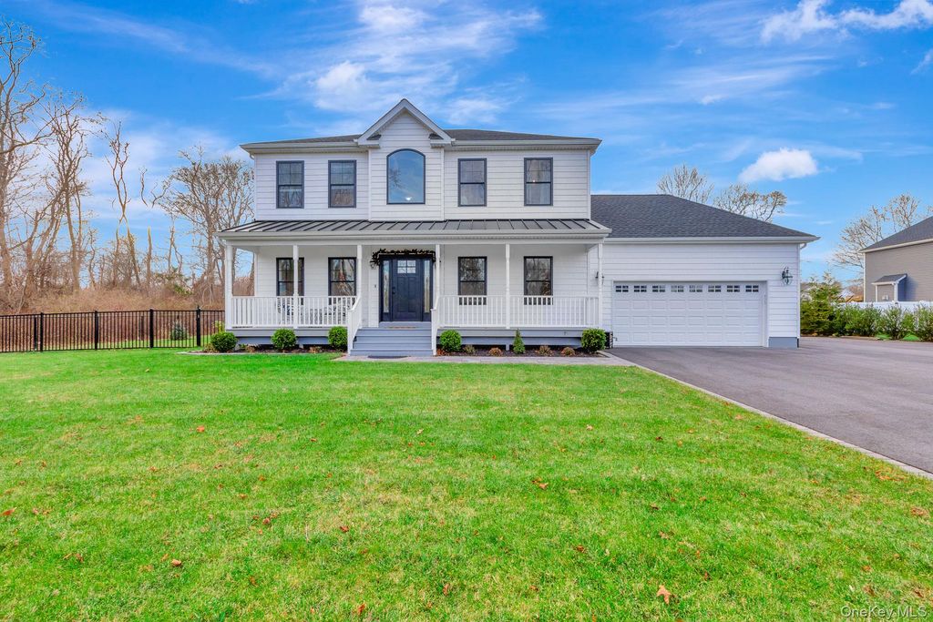 15 Shaw Lane, East Moriches, NY 11940