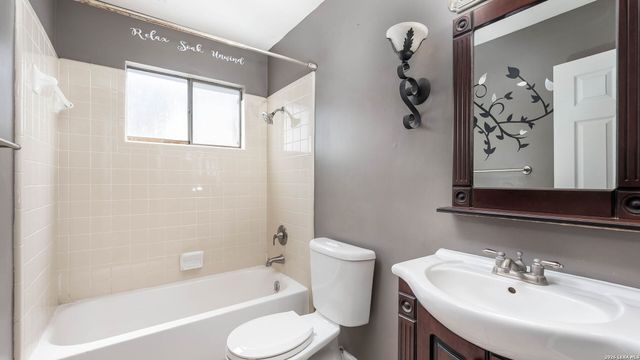 7626 Meadow Lawn, San Antonio, TX 78251