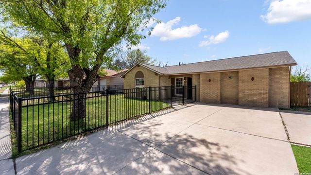 7626 Meadow Lawn, San Antonio, TX 78251