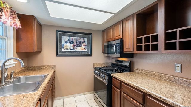 7626 Meadow Lawn, San Antonio, TX 78251