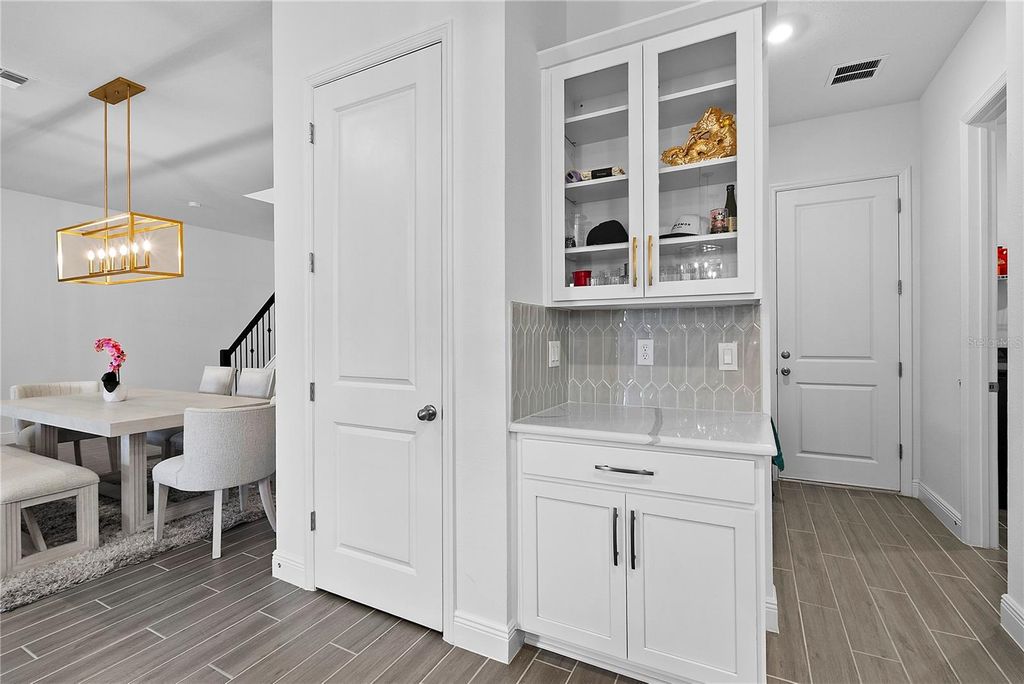 Image 9 of property listing at 14422 CREST PALM AVENUE, Windermere, FL 34786