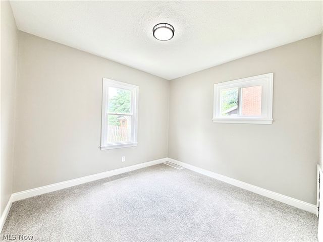 21060 Naumann Avenue, Euclid, OH 44123