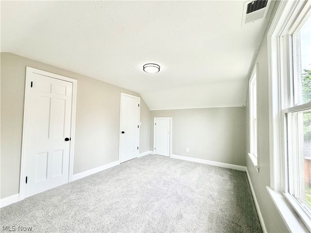 21060 Naumann Avenue, Euclid, OH 44123