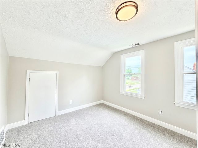 21060 Naumann Avenue, Euclid, OH 44123