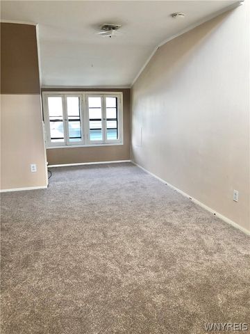 83 Norwood Avenue 3rd Floor, Buffalo, NY 14222