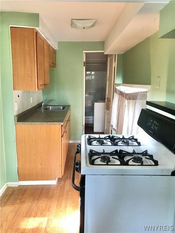 83 Norwood Avenue 3rd Floor, Buffalo, NY 14222